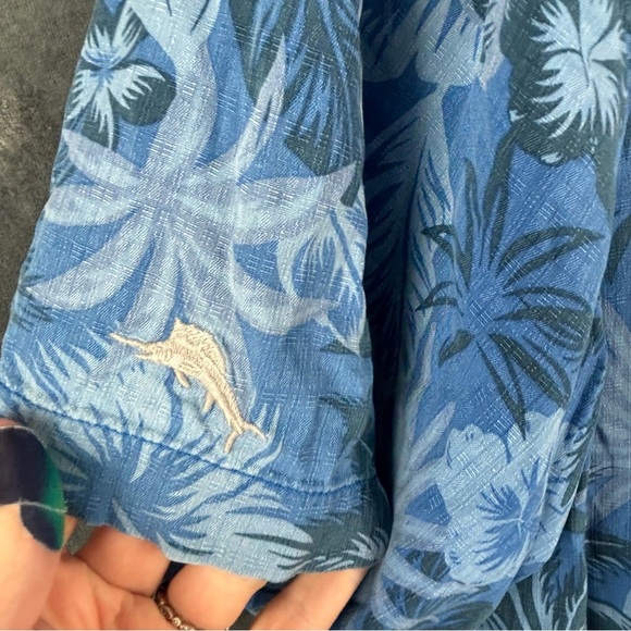 Tommy Bahama Men’s Tropical 100% Silk Casual Button Down Shirt Sz XLT - Picture 9 of 9